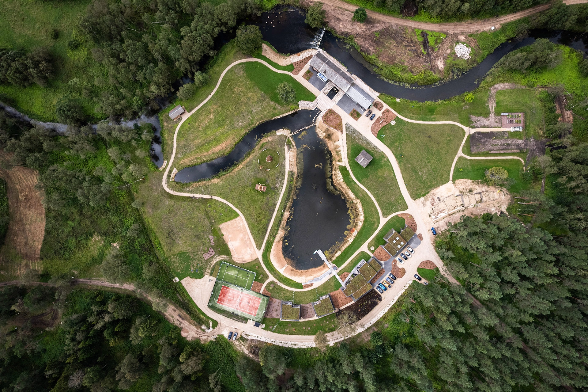 Ajalooline veskihoone ja seda ümbritsev loodus